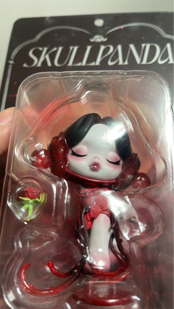 Skullpanda Valentine バレンタイン2023 2024の2点