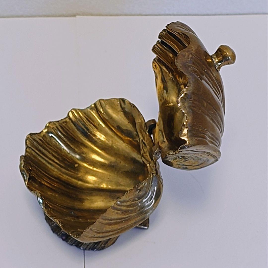 金色の貝殻型オープンボックス