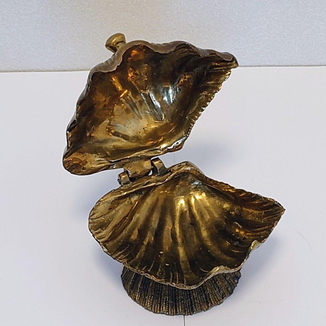 金色の貝殻型オープンボックス