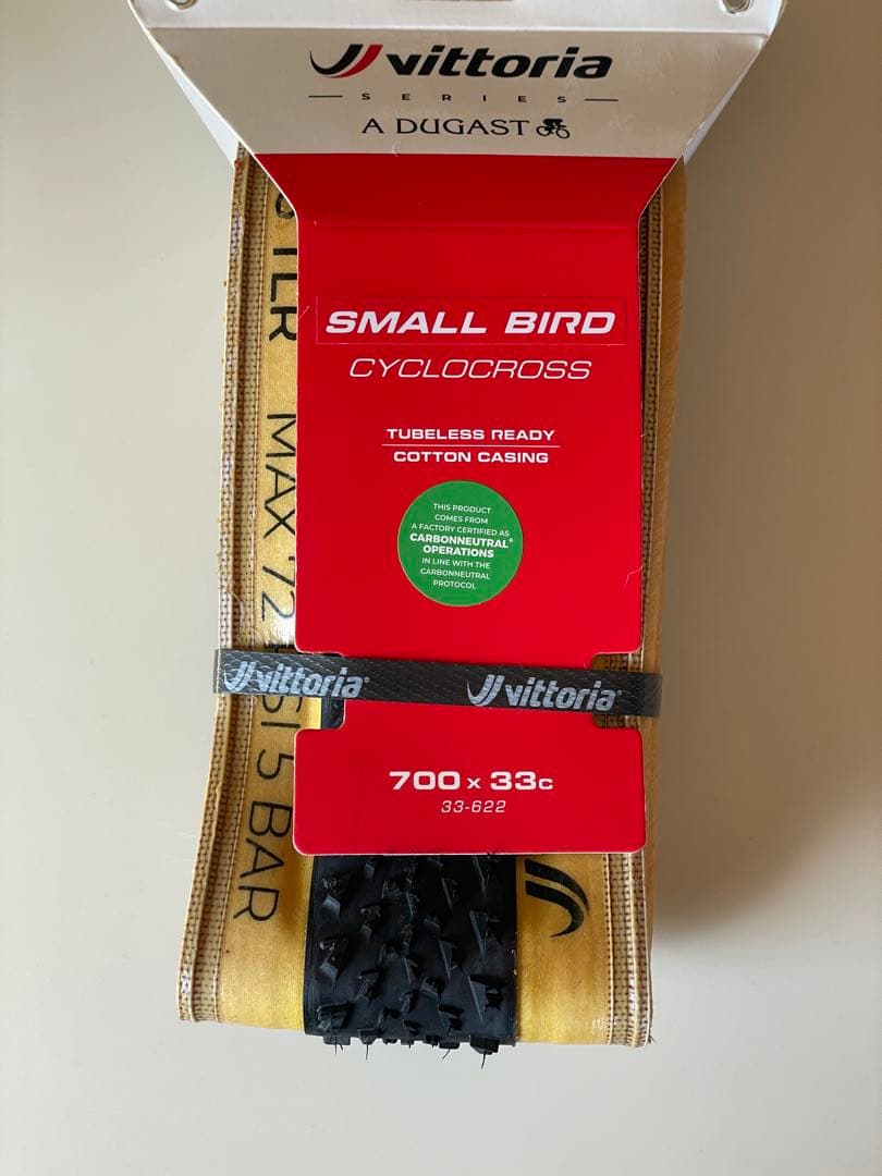ビットリア　デュガス スモールバード　700 x 33c チューブレスタイヤ