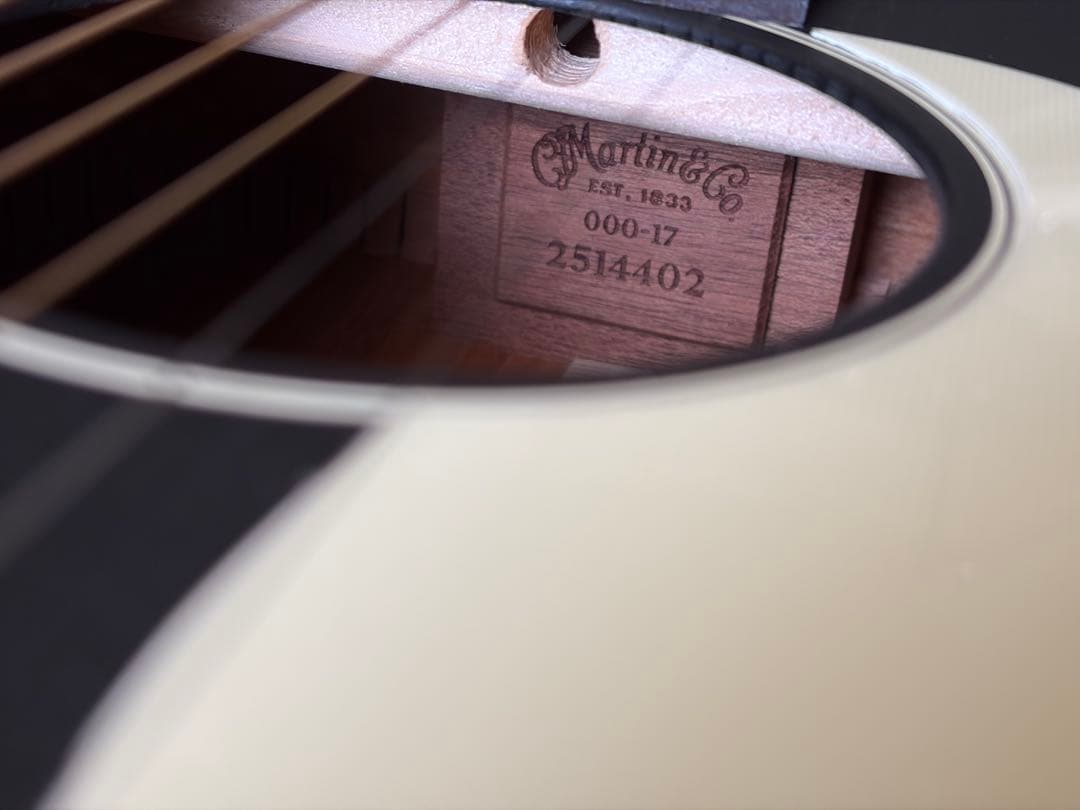 Martin 000-17E Black Smoke美品