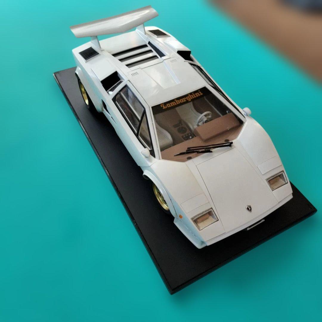 ランボルギーニ カウンタック LP500s 1/12 プラモデル 完成品