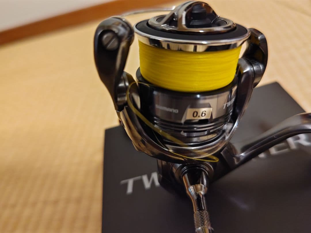 【大】シマノ　24 ツインパワー　c2500sxg リブレ　ハンドル