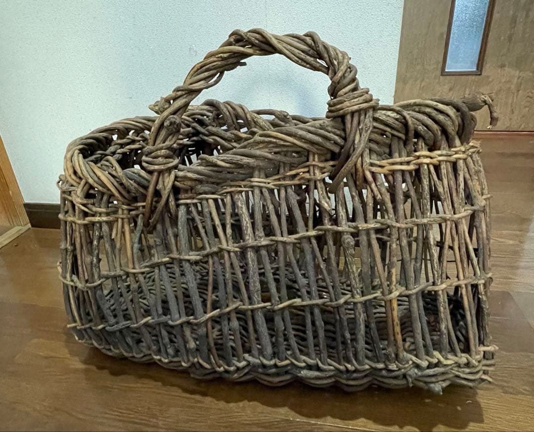 天然アケビ蔓 籠 大型 職人手作り 迫力ある造形 アンティーク 民藝 送料無料