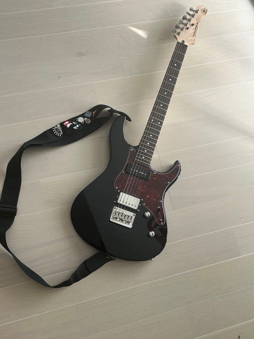 【美品】PACIFICA311H初心者セット　スタンド、ケース、アンプ、保証書付