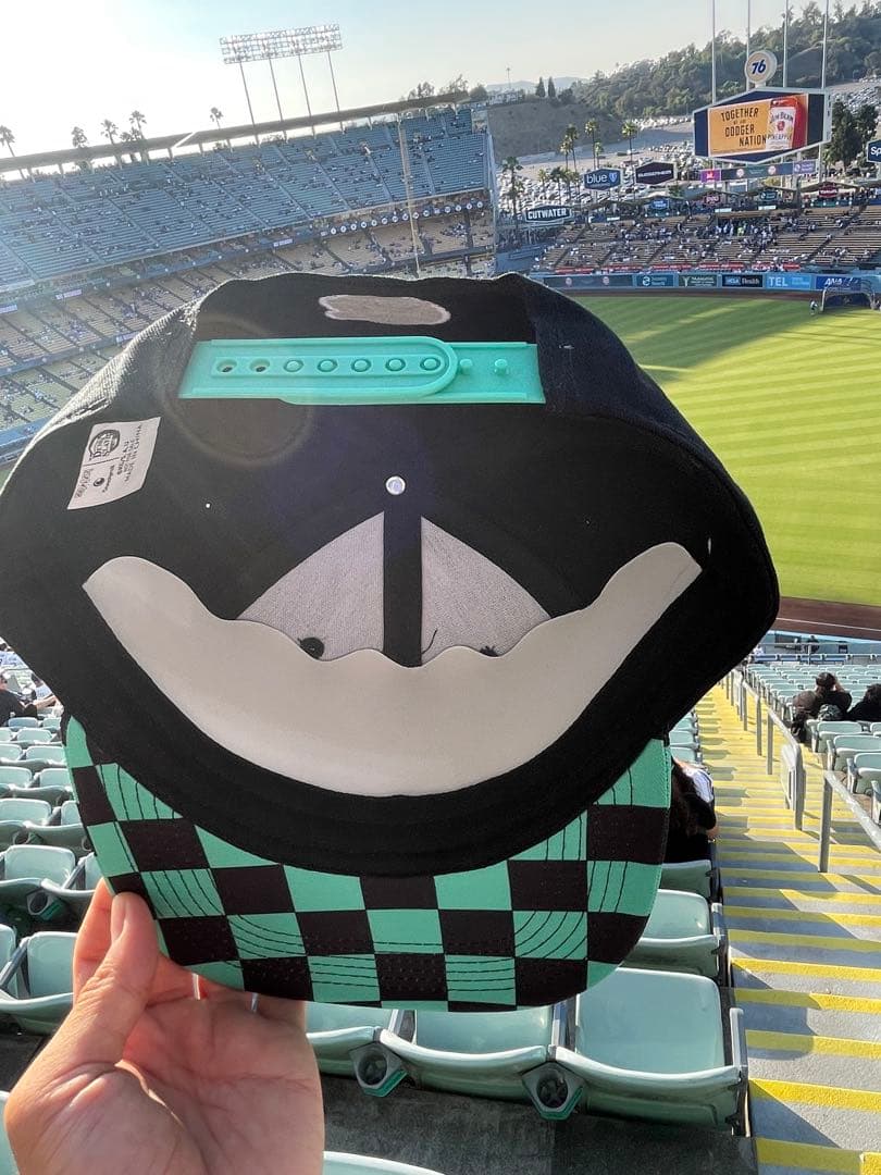 8/15【ドジャースタジアム先着限定】鬼滅の刃×ドジャースコラボキャップ