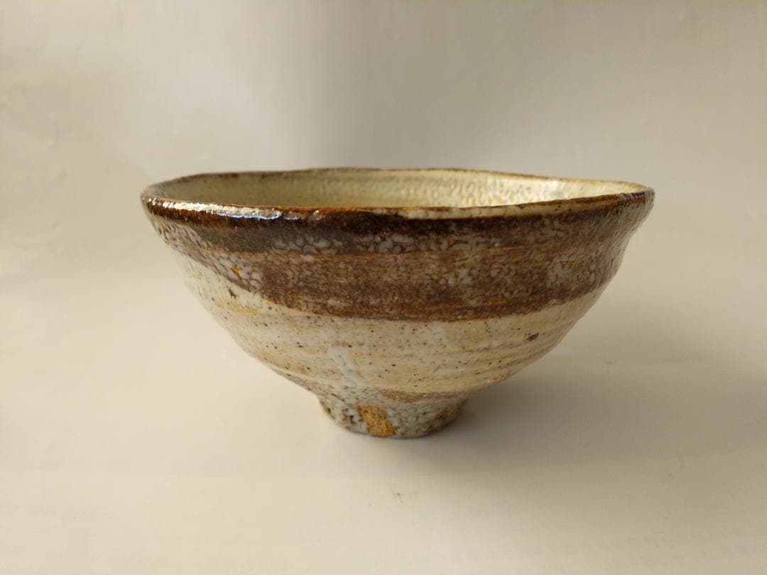 灰釉鉄彩茶碗 喜兵窯 猪飼祐一 作 茶碗 共箱 共布 栞 茶器 抹茶碗 新品