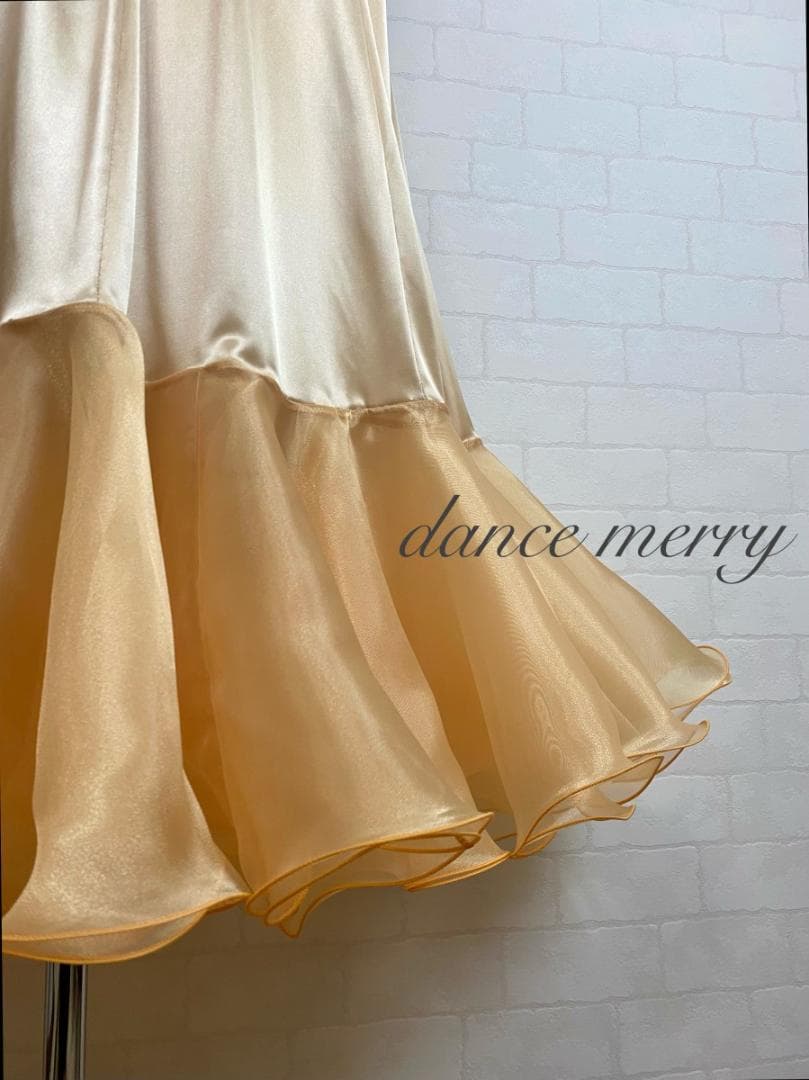 ＊新品　社交ダンス　パニエ　ベージュ　ペチコート　スカート　1283　ゴールド