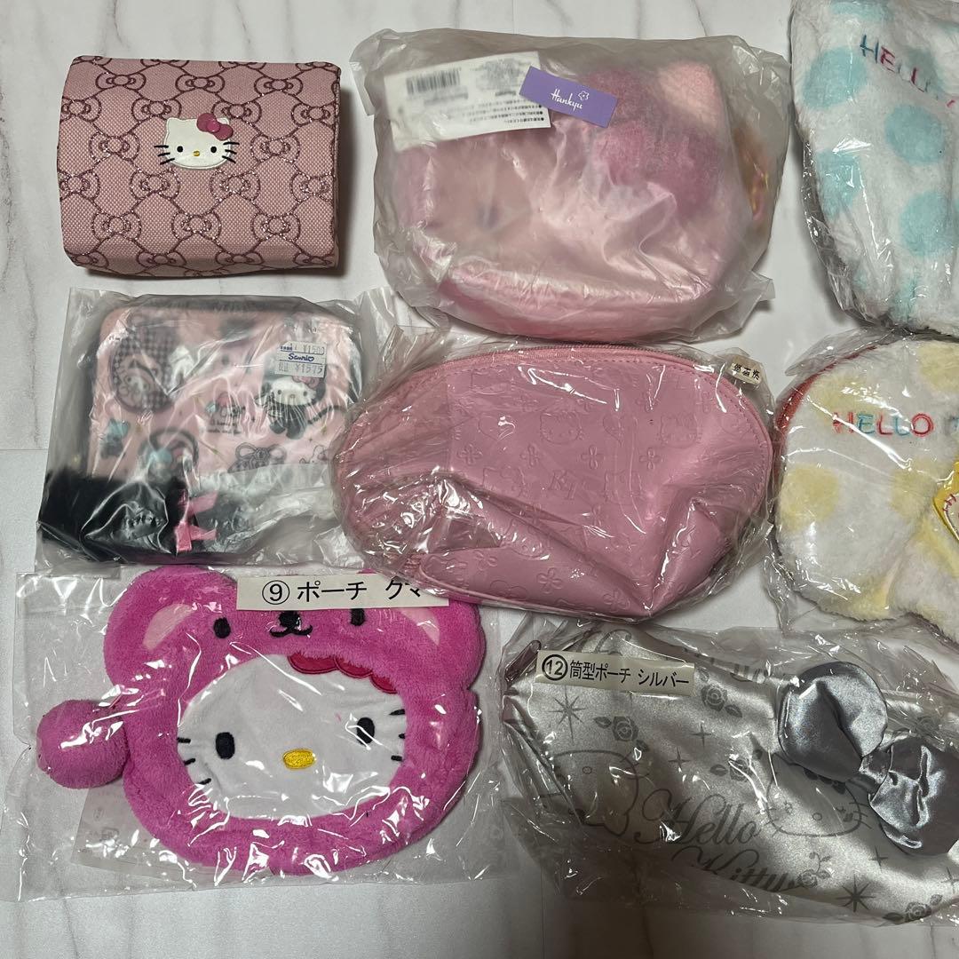 ハローキティ新品　ご当地キーホルダー　ぬいぐるみ　シール　プラモデル　限定 レア