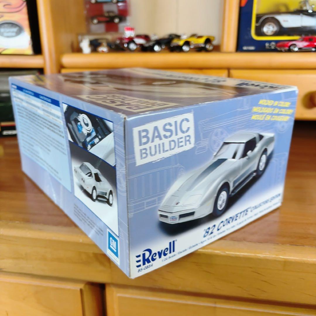 '82 Corvette コレクター 1:24 Revell レーベル