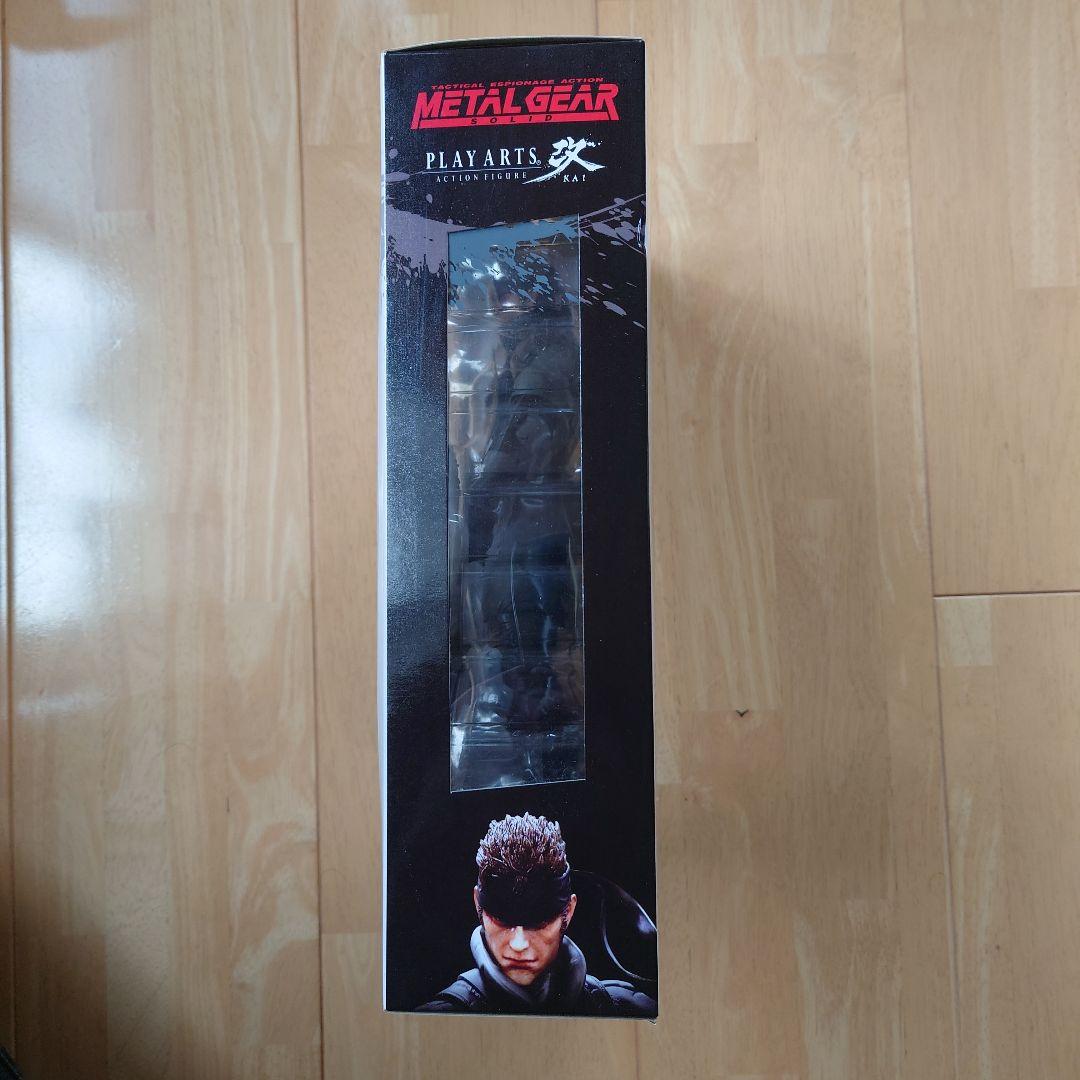 PLAY ARTS改 ソリッド・スネーク アクションフィギュア