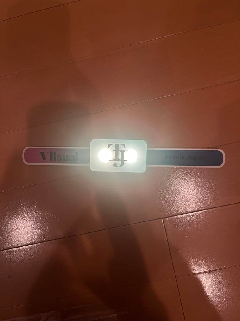 最終値下げTravisJapan VIIsual ライトブレスレット