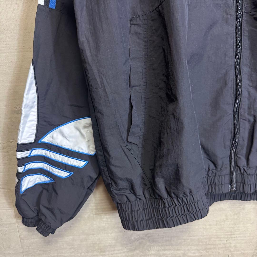 adidas　アディダス　トレフォイル刺繍　黒　ナイロンジャケット　L 目黒蓮