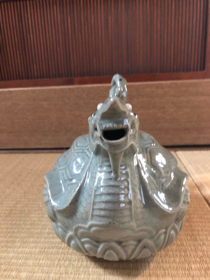 高麗青磁　瑞獣（ずいじゅう）水注（すいちゅう）