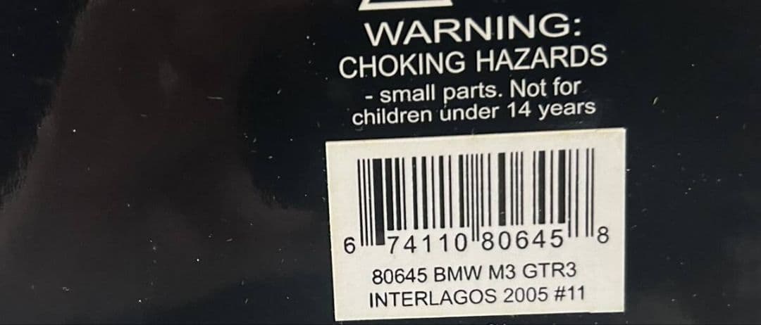 1/18オートアート2005  M3GTR E46 レッドブル