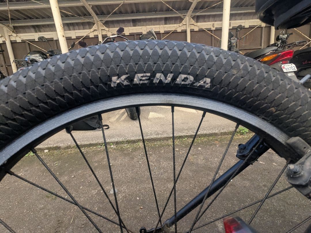 AVIREXファットバイク 26インチ 6段変速