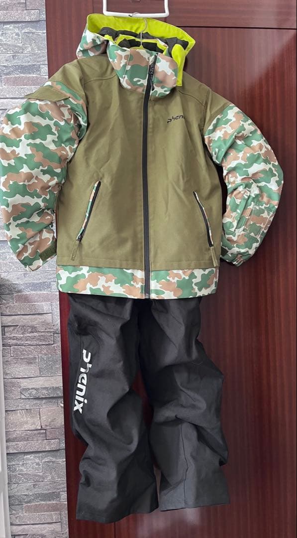 Phenixフェニックス　スキーウェア140cm サイズアジャストコード付