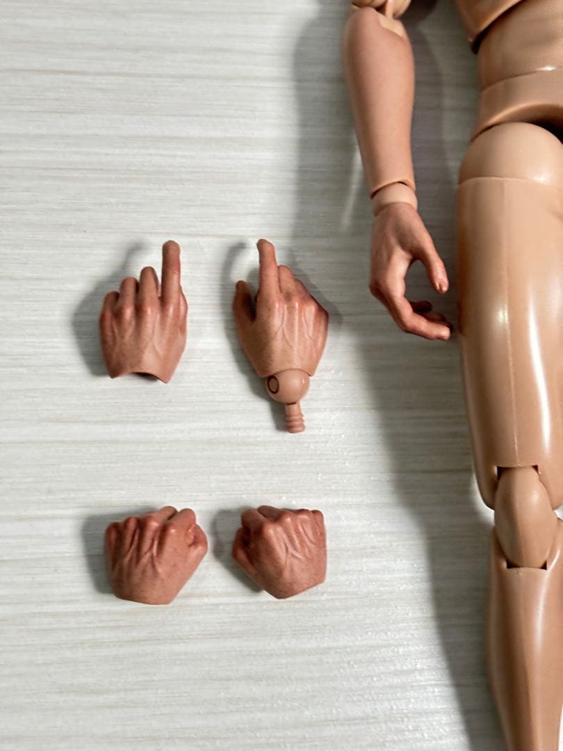 ホットトイズ レオン 素体 バイオハザード フィギュア figure