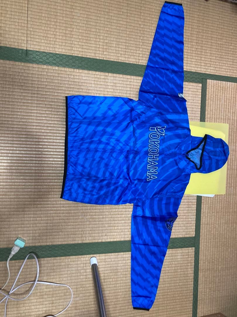 横浜Denaベイスターズ　ウインドブレーカービジター　サイズ　Ｍ　新品未使用