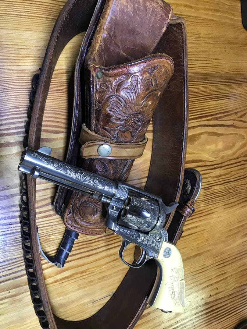 パットン将軍　コルト　ガンベルト付き！