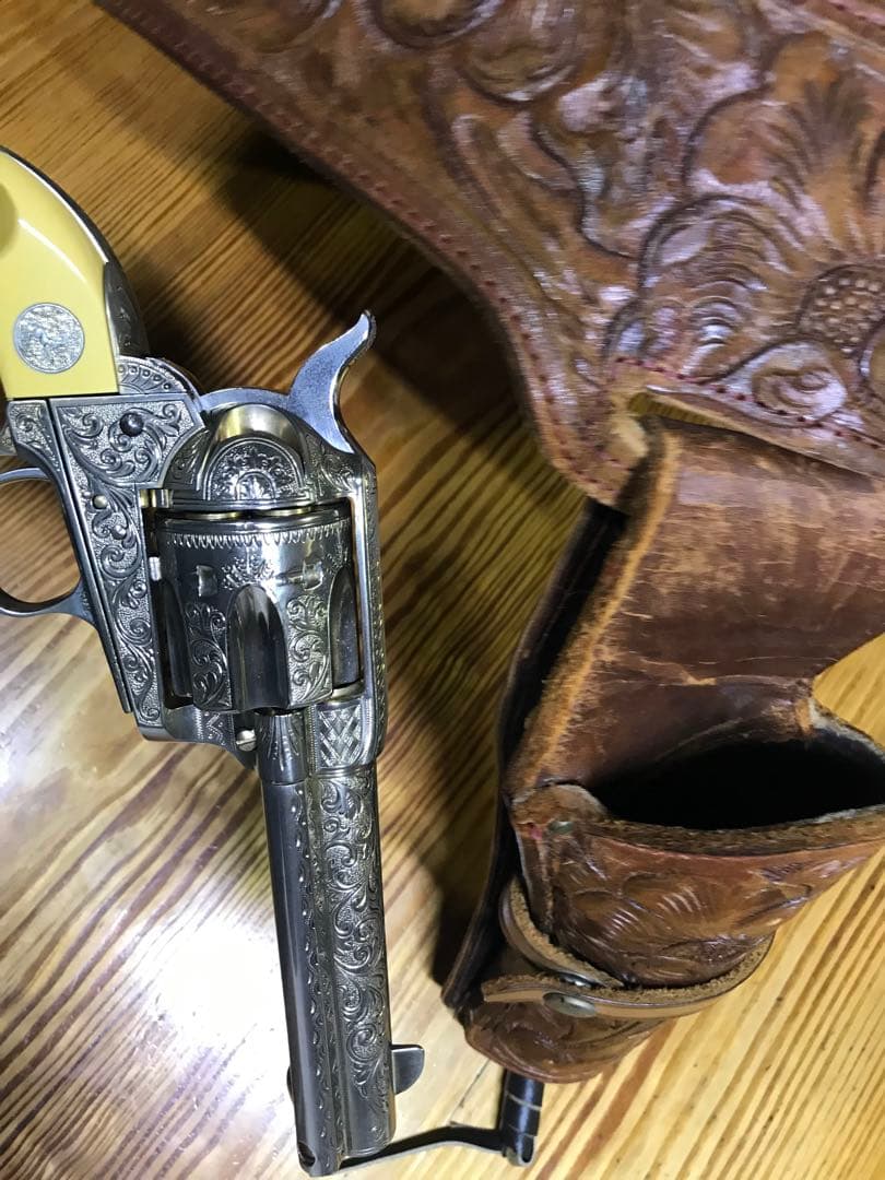 パットン将軍　コルト　ガンベルト付き！