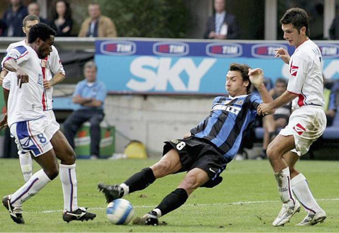 イブラヒモビッチ　ユニフォーム　インテル　セリエA 06/07（H）