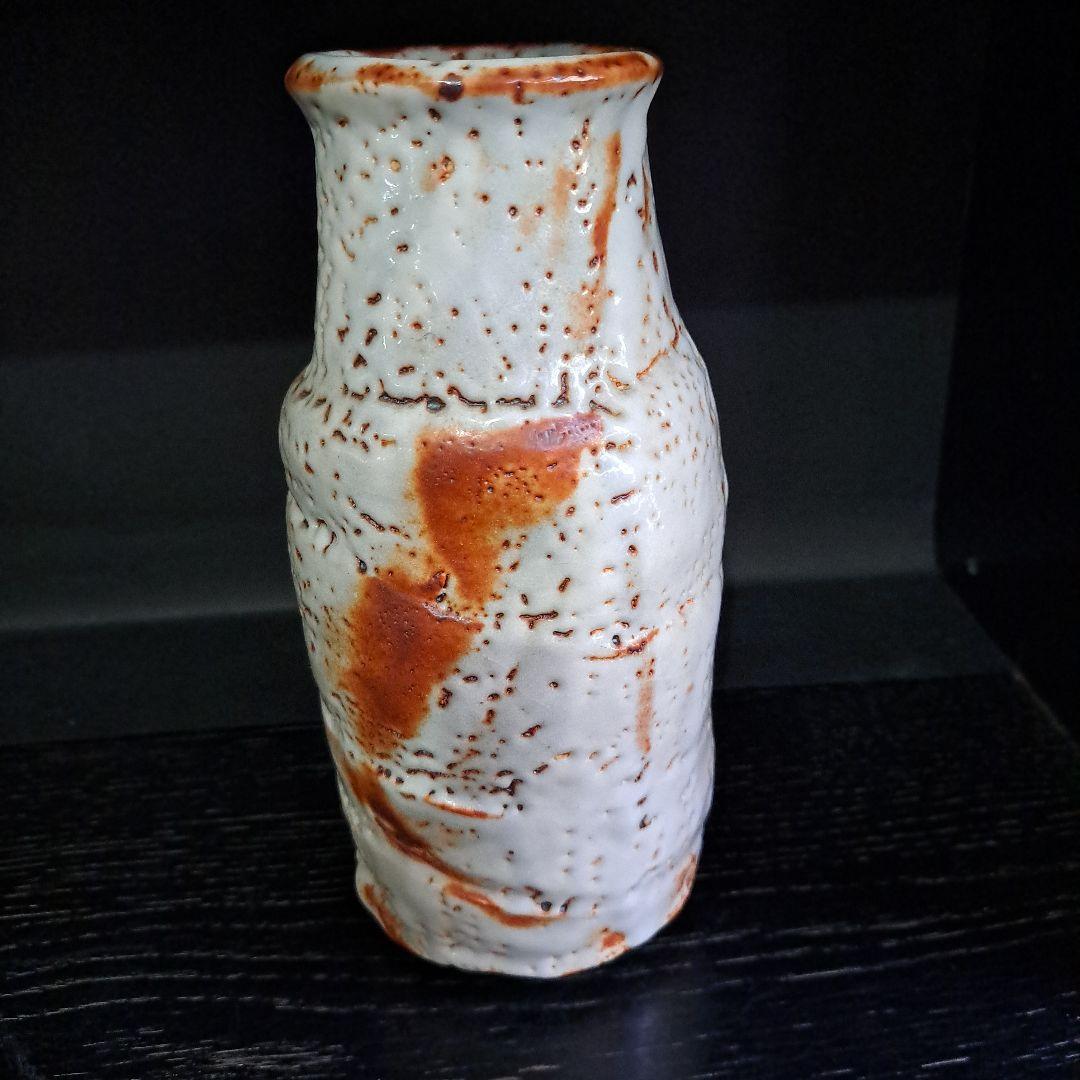 人間国宝　安藤日出武　　鼠志野　花生