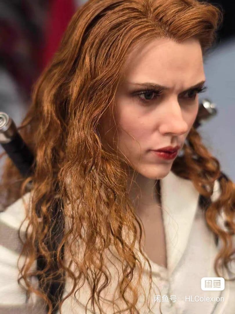 ホットトイズ ブラック・ウィドウ スノースーツ