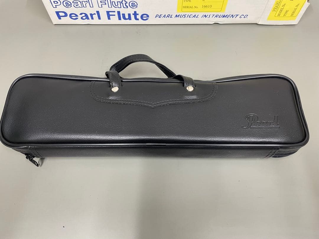 シルバー フルート　Pearl 16キー ケース付き