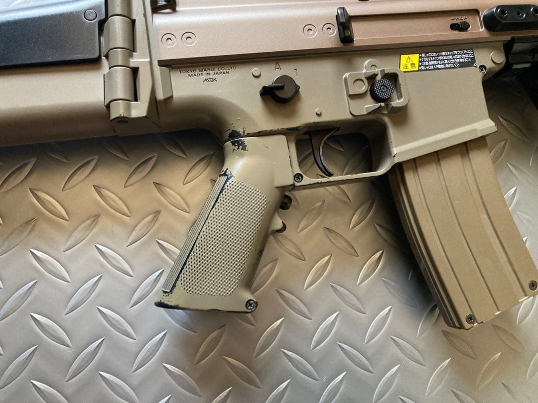 H*r様 電動ガンボーイズ SCAR-L CQC タンカラー カスタム品 動作O