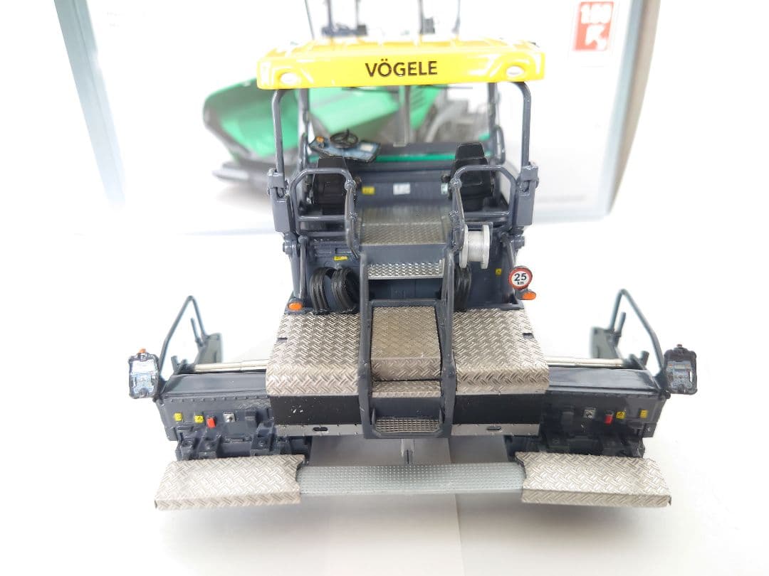 VOGELE 　SUPER1803-3　WSI 1/50 フィニッシャー