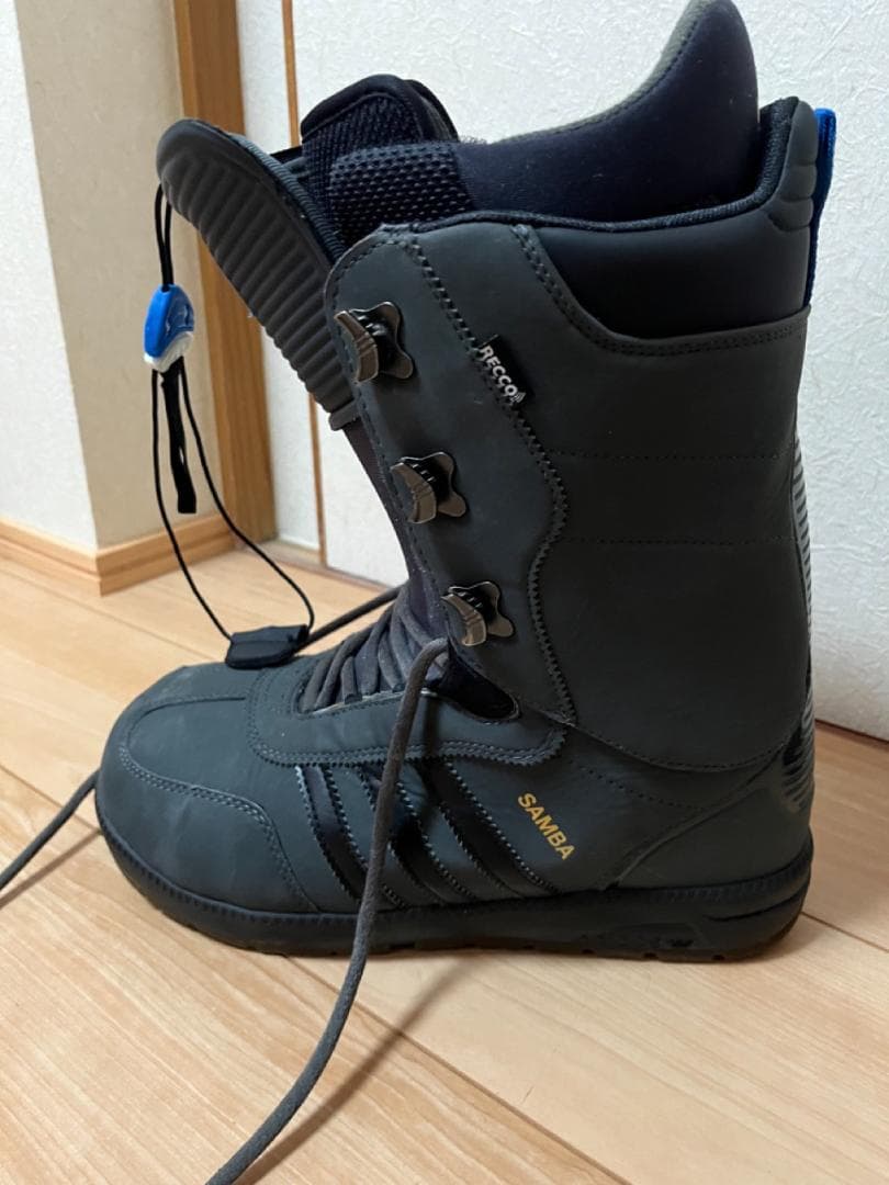 Adidas スノーボードブーツ
