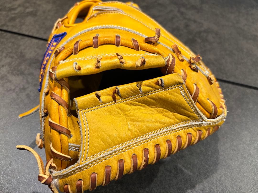 Hi-Gold☆ハイゴールド レトロ捕手ミット（GKM-222）紐切れあり
