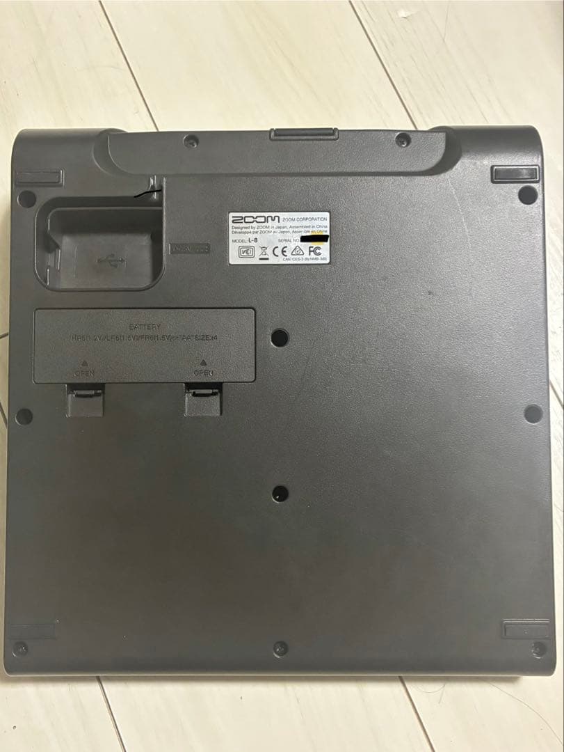 配信機器・PA機器・レコーディング機器 ZOOM LiveTrak L-8