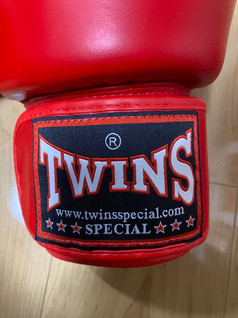 【新同品】TWINS SPECIAL ツウィンズ グローブ 14 OZ レッド