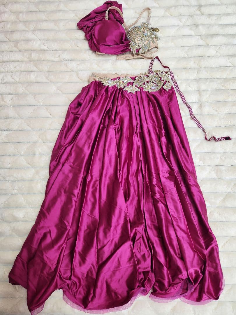 美品　ベリーダンス　オリエンタル　衣装　ピンク