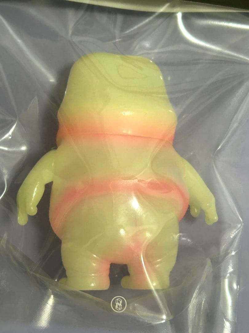 怪奇里紗　ぬっぺっぽう　蓄光 【 桃色・青色 】 2個セット