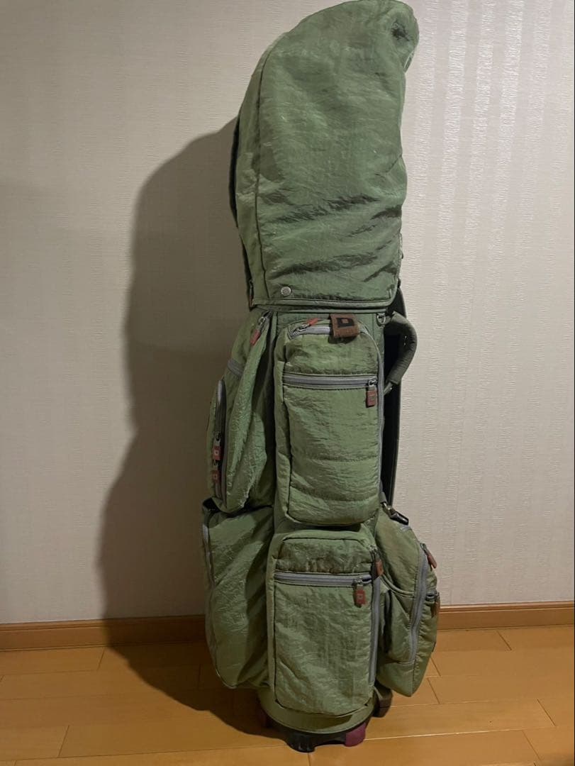 ダイワ　ONOFF　オノフ　パイル生地プリーツ加工キャディバッグ　グリーン