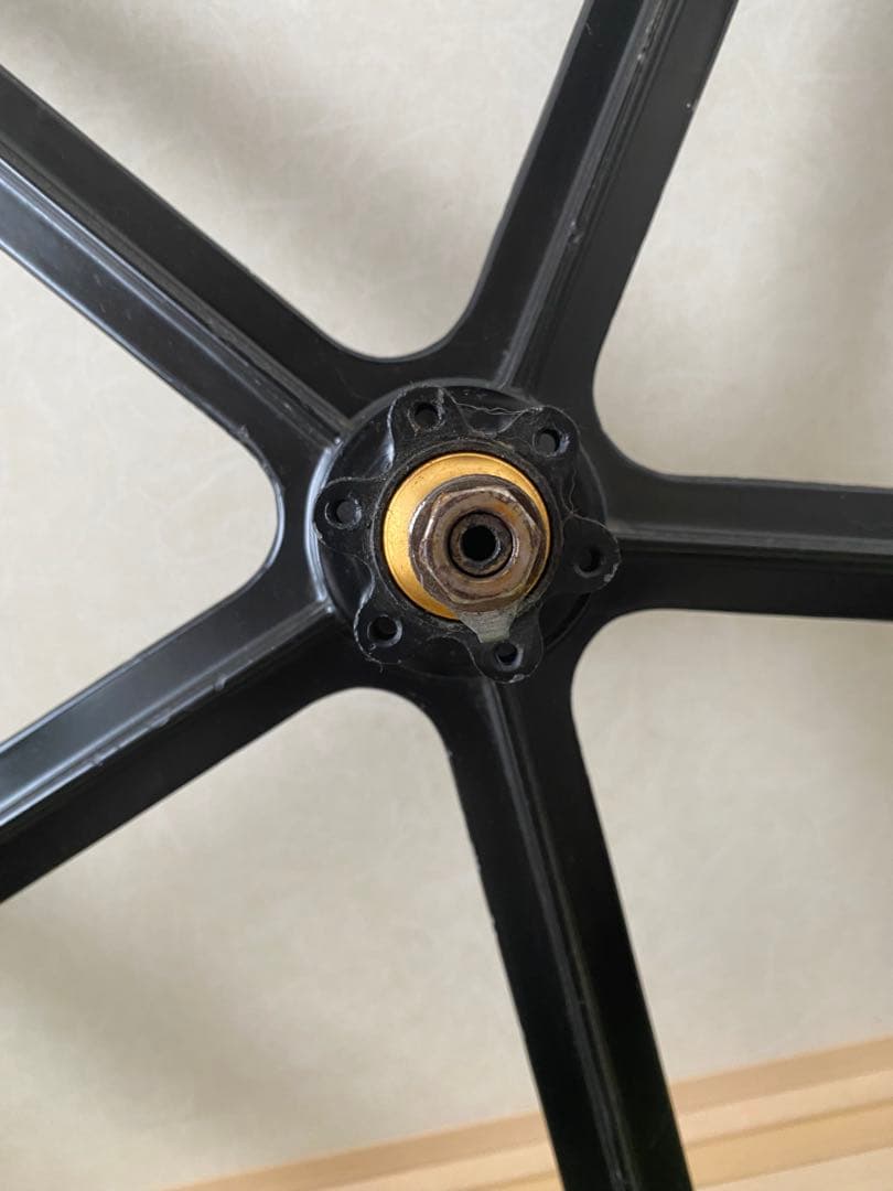 700c バトンホイール リア マグネシウム