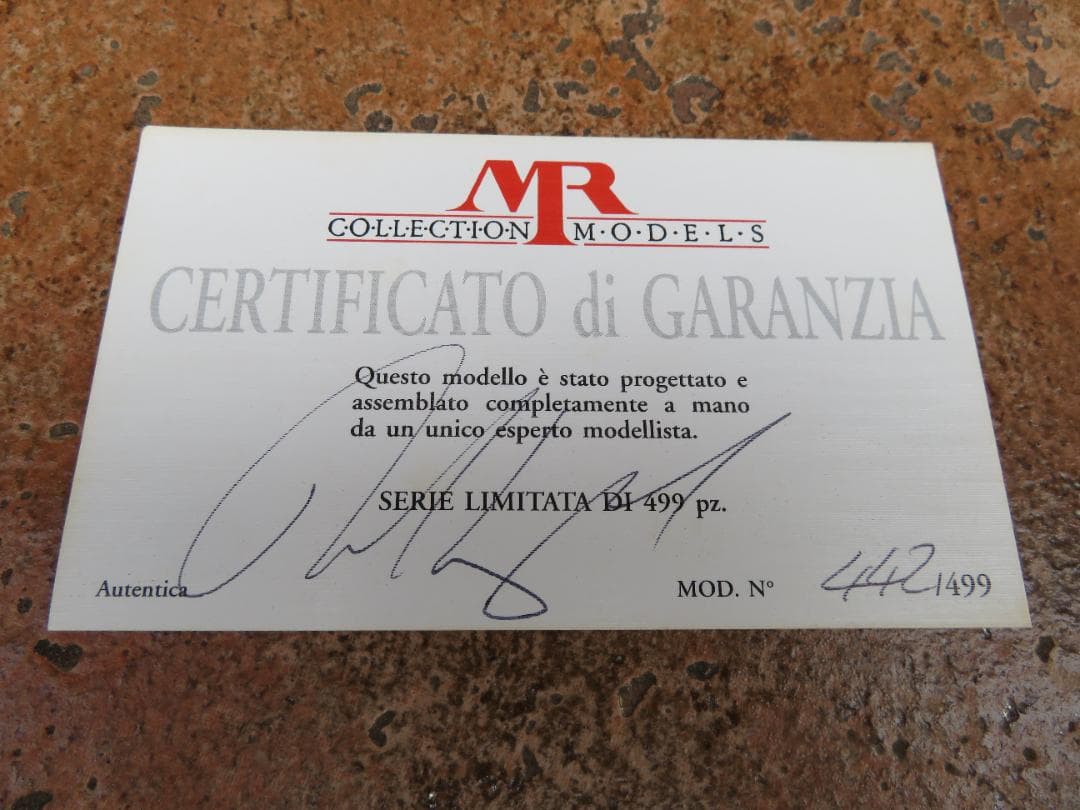 MR社製　1/43　フェラーリディーノ246GT　499台限定生産品
