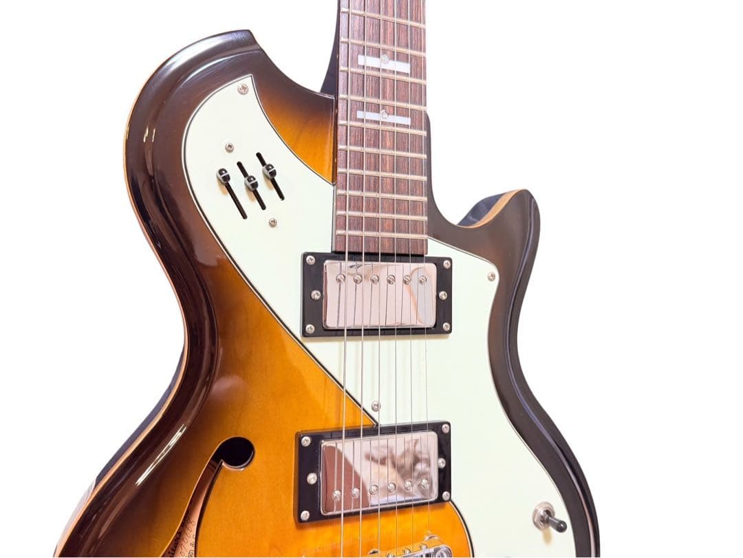 d*3様 Italia Guitars Mondial Classic 涼宮ハル