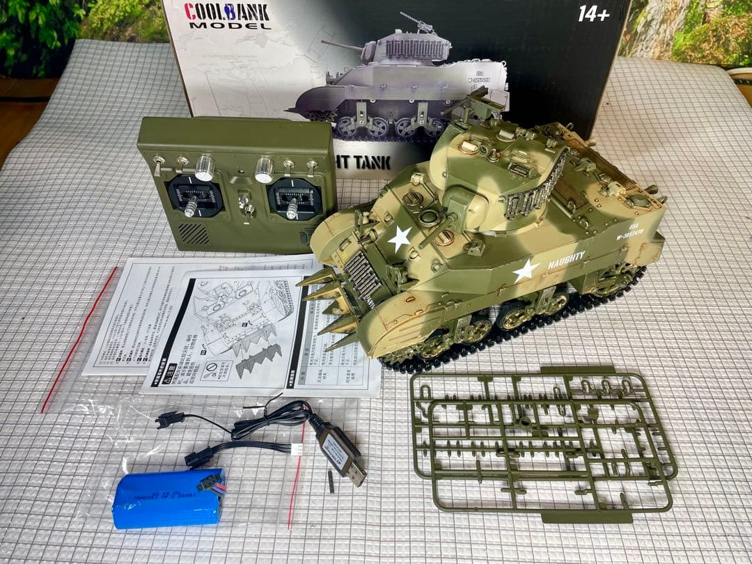 希少！COOL BANK1/16迷彩塗装版！「M5スチュアート」屋外未走行