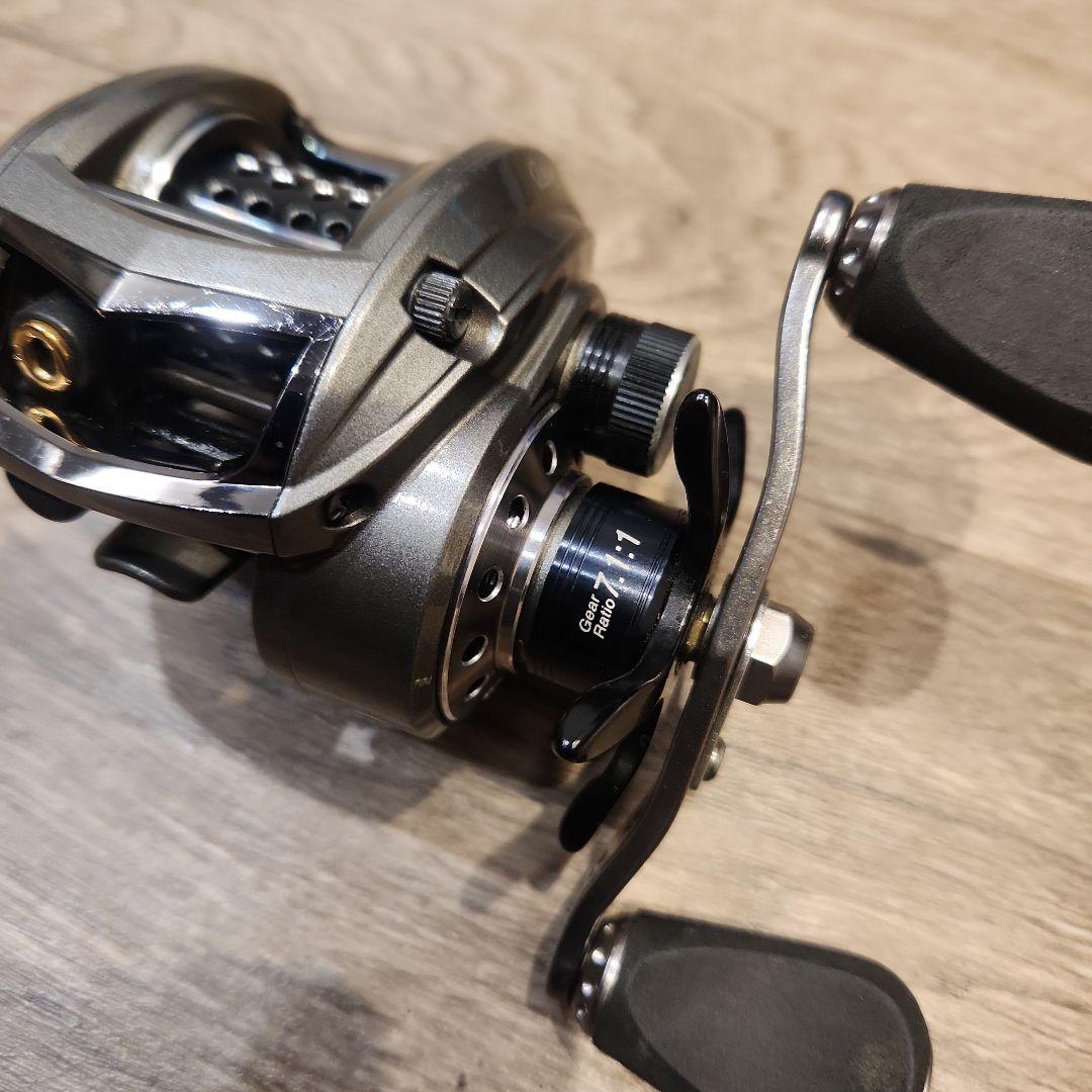 ABU Garcia REVO LT【アブガルシア】左ハンドル