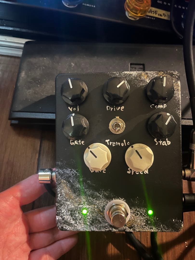 FUZZ FACTORYクローン+トレモロ(試奏動画有り)