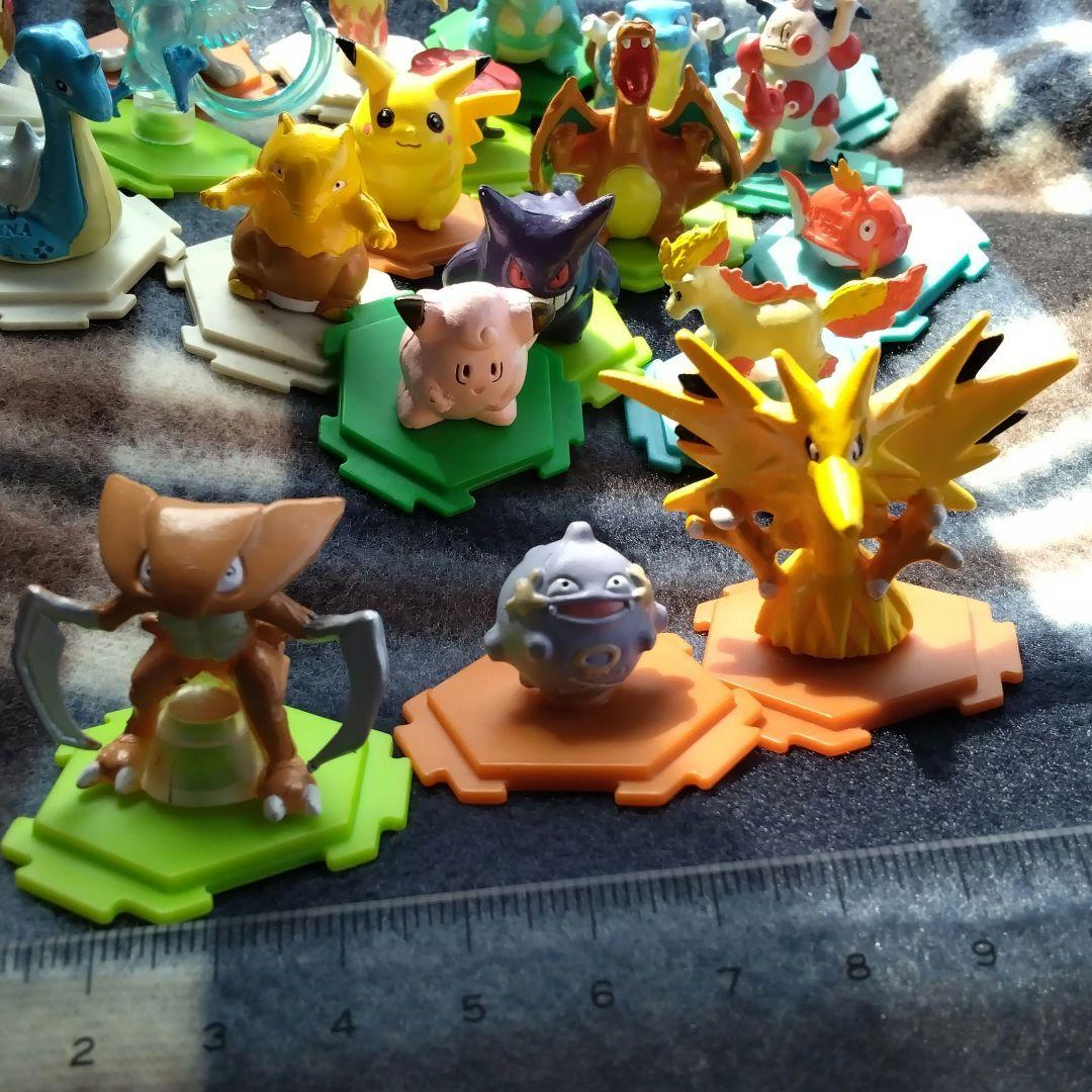 ポケモン　ミニフィギュア　フルカラースタジアム 　ピカチュウ