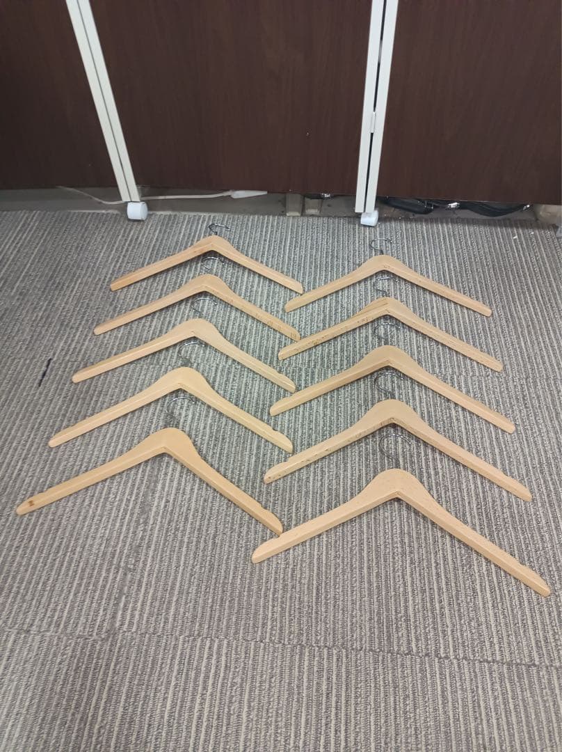 八6098【美品】Levis リーバイス 木製ハンガー10本セット