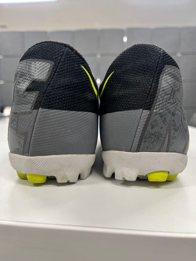 激レア！サッカー フットサル NIKE シューズ ボンバフィナーレⅡ