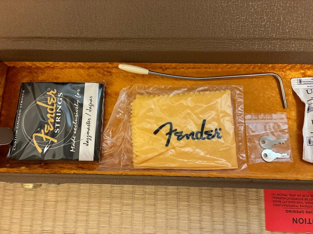 ギター Fender USA AVRI '62 Jaguar