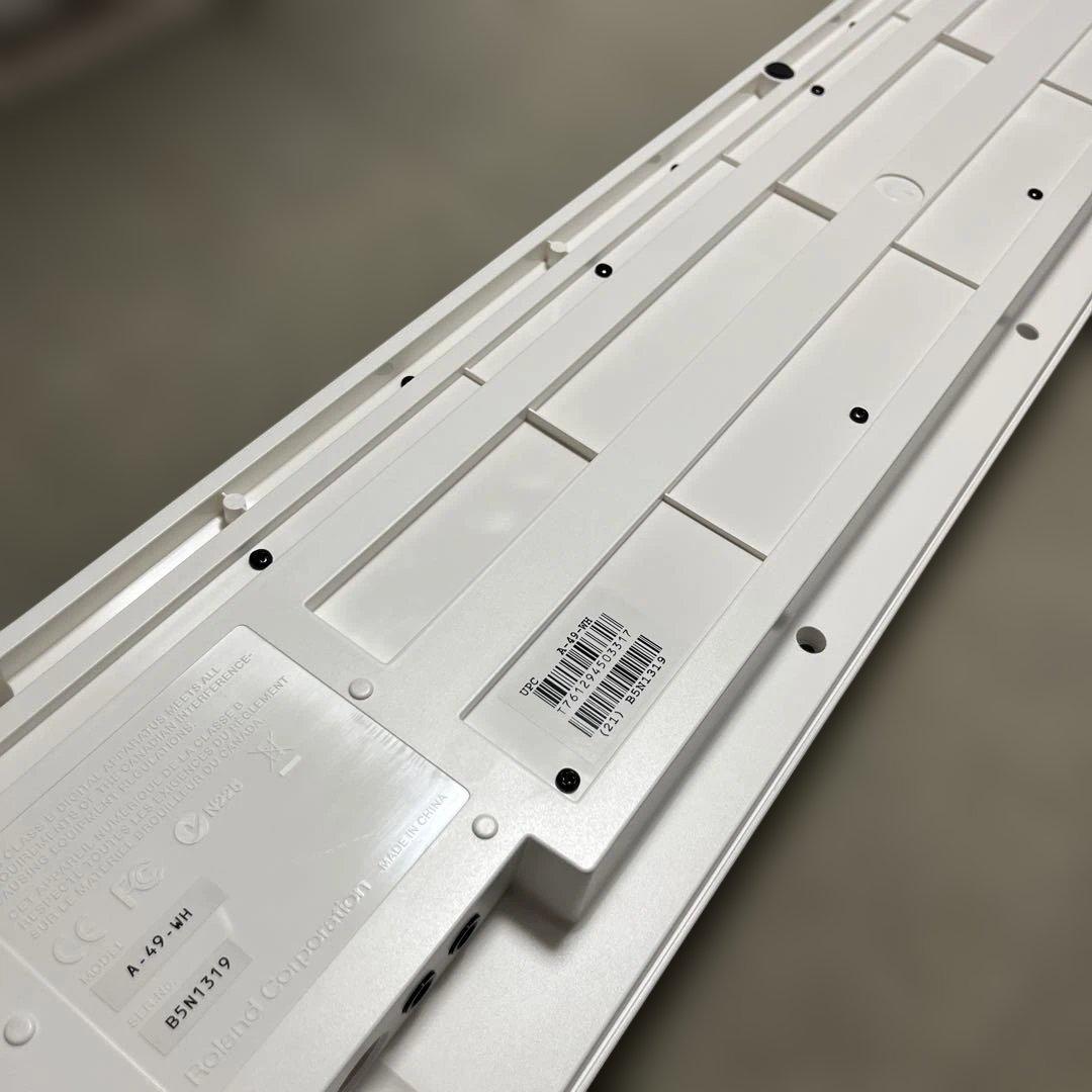 Roland A-49-WH （ホワイト） MIDIキーボード・コントーラー