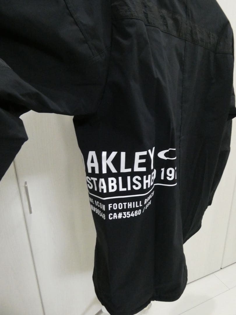 オークリー ジャケット　ゴルフ　パンツ　スカル　ブルゾン　ダウン　キャンプ